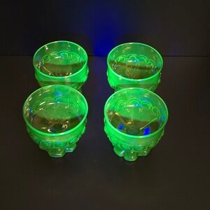 VTG Tiffin Franciscan Madeira Citron Green Uranium Sorbet Cups Set of 4 GLOWS